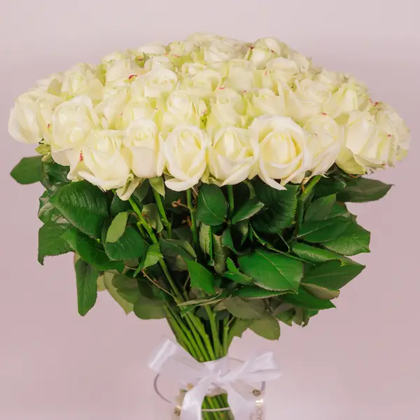 Букет 65 Троянд білих Аваланч купити