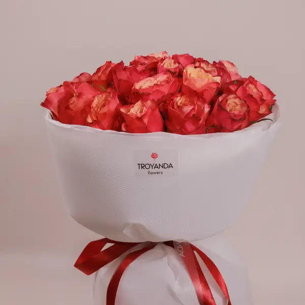 Букет 25 Троянд Богарт купити