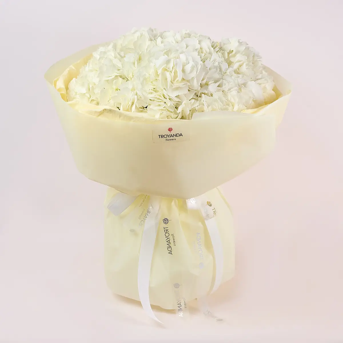 Букет 7 Білих Гортензій купити