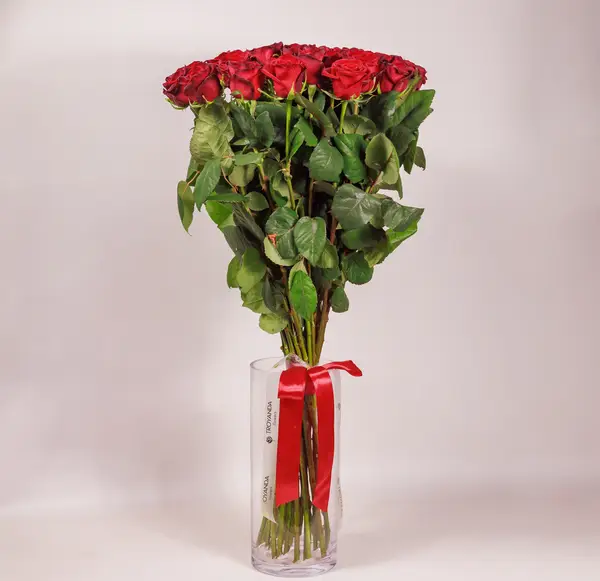 Букет 31 Троянда червона Гран Прі купити