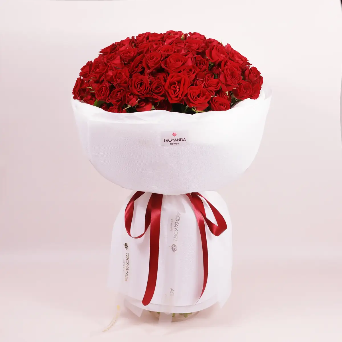 Букет 35 Троянд спрей Домініка купити