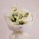 Букет 15 Білих Зантадезій з евкаліптом купити