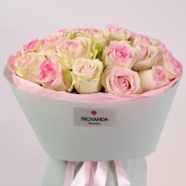 Букет 27 Троянд Пінк Джорней купити