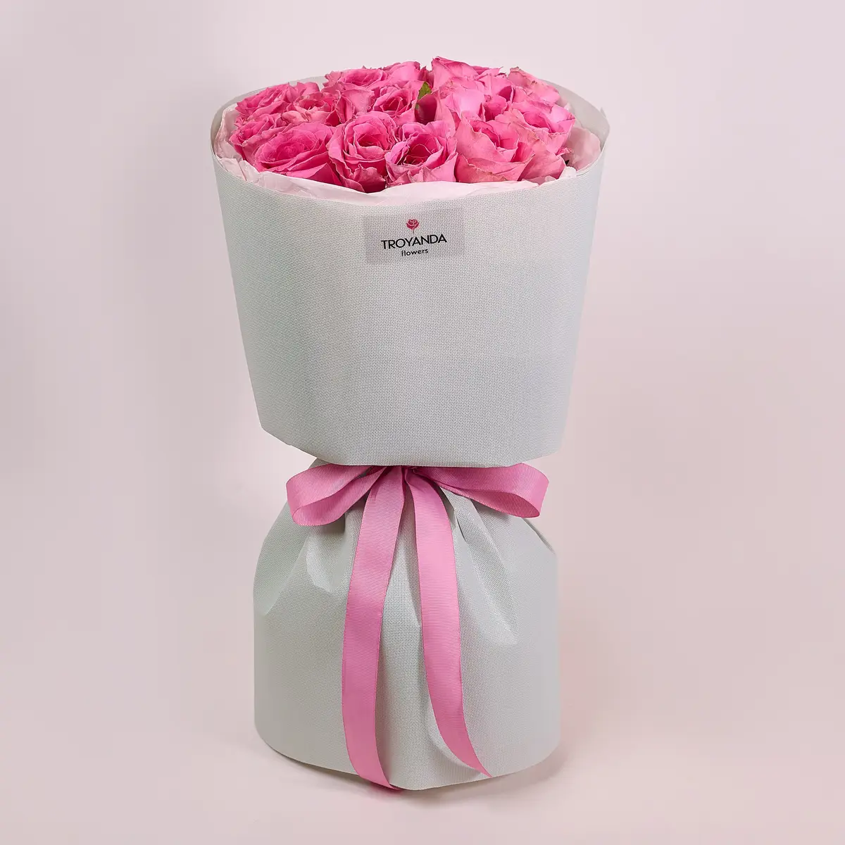 Букет 19 Роз Вотергейм купить