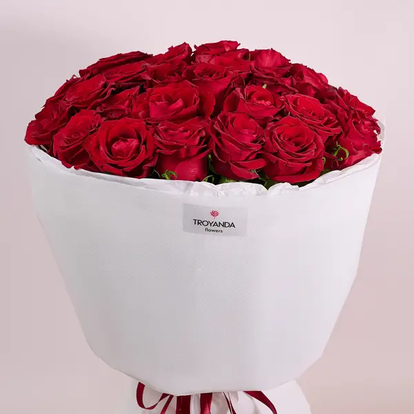 Букет 25 Троянд червоних Евер Ред купити