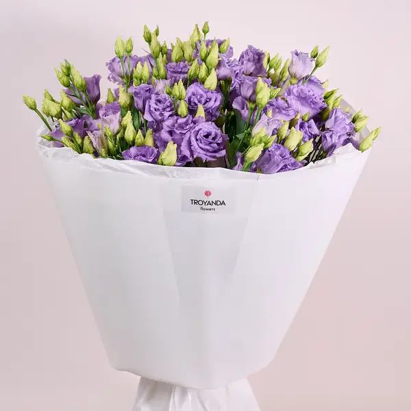 Букет 19 Лавандовых эустом купить