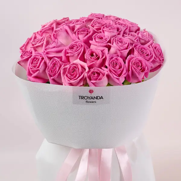 Букет 41 Троянда Аква купити