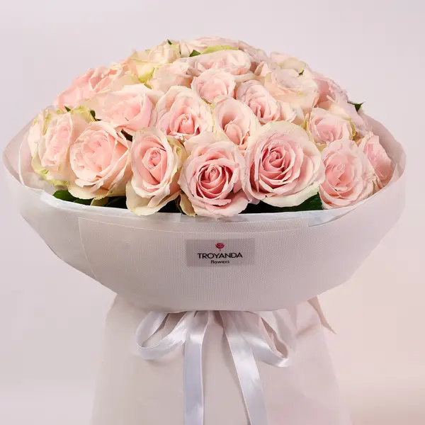 Букет 39 Троянд Хай Брайдл купити