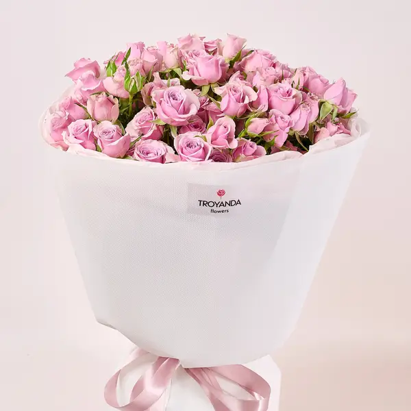 Букет 15 Троянд спрей Лейла купити