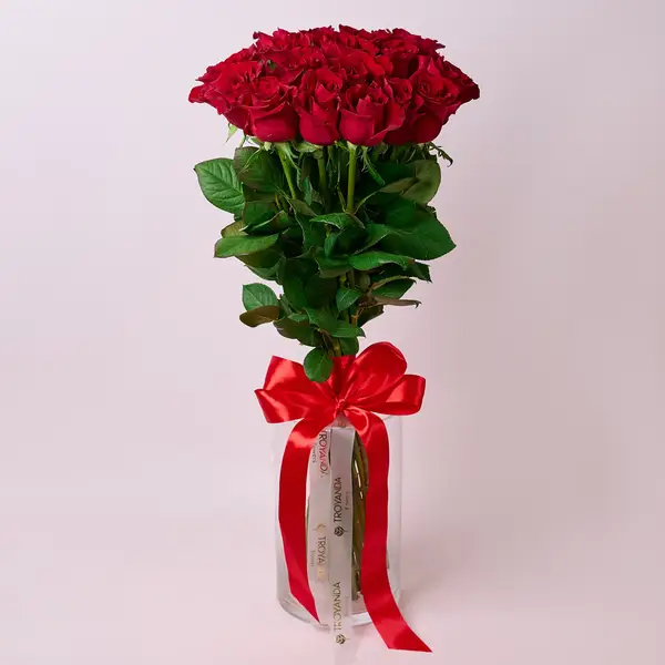 Букет 17 Роз красных Эвер Ред купить