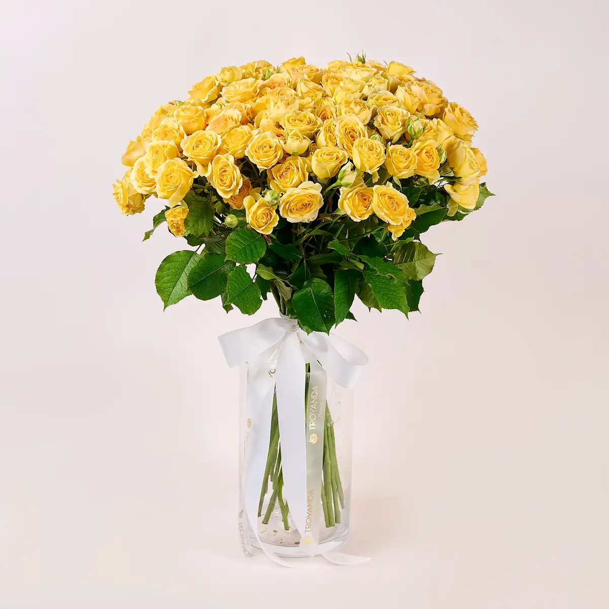 Букет 35 Троянд спрей Бандолеро купити