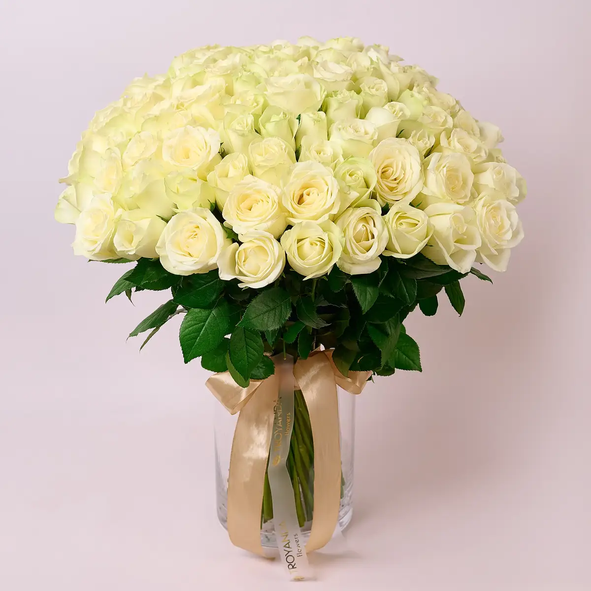 Букет 81 Троянда біла Сновсторм купити