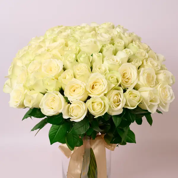 Букет 81 Троянда біла Сновсторм купити