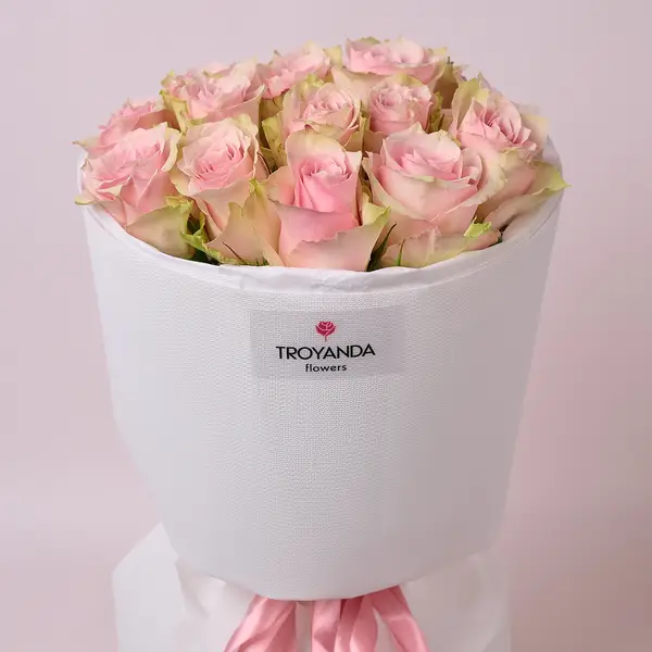 Букет 15 Троянд Пінк Атена купити