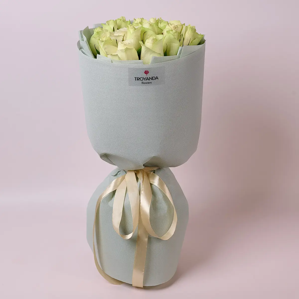 Букет 19 Троянд Атена купити