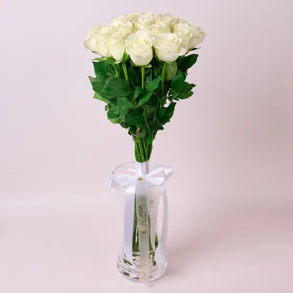 Букет 15 Роз белых Альпе Де Хуэз купить