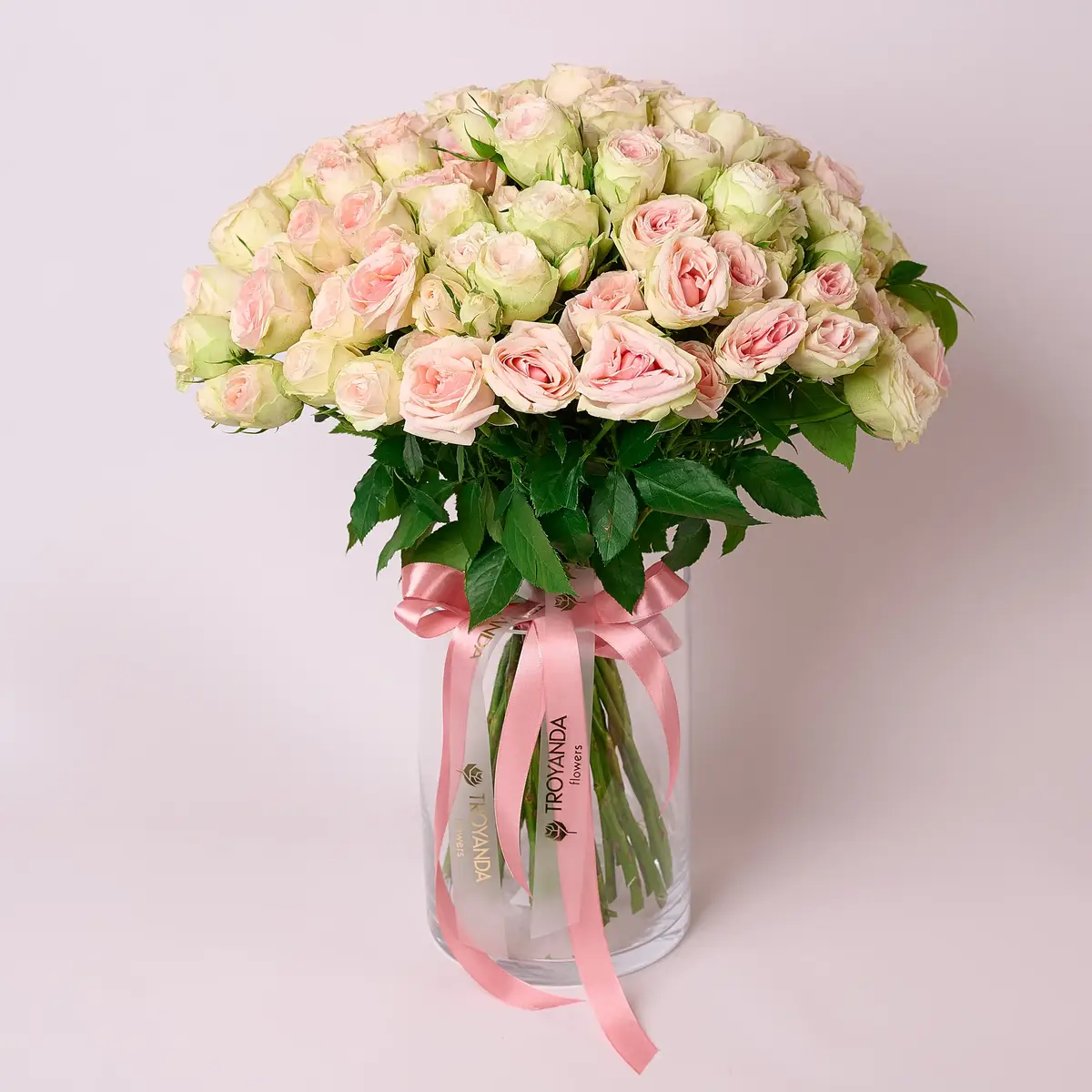 Букет 19 Троянд спрей Крісті купити