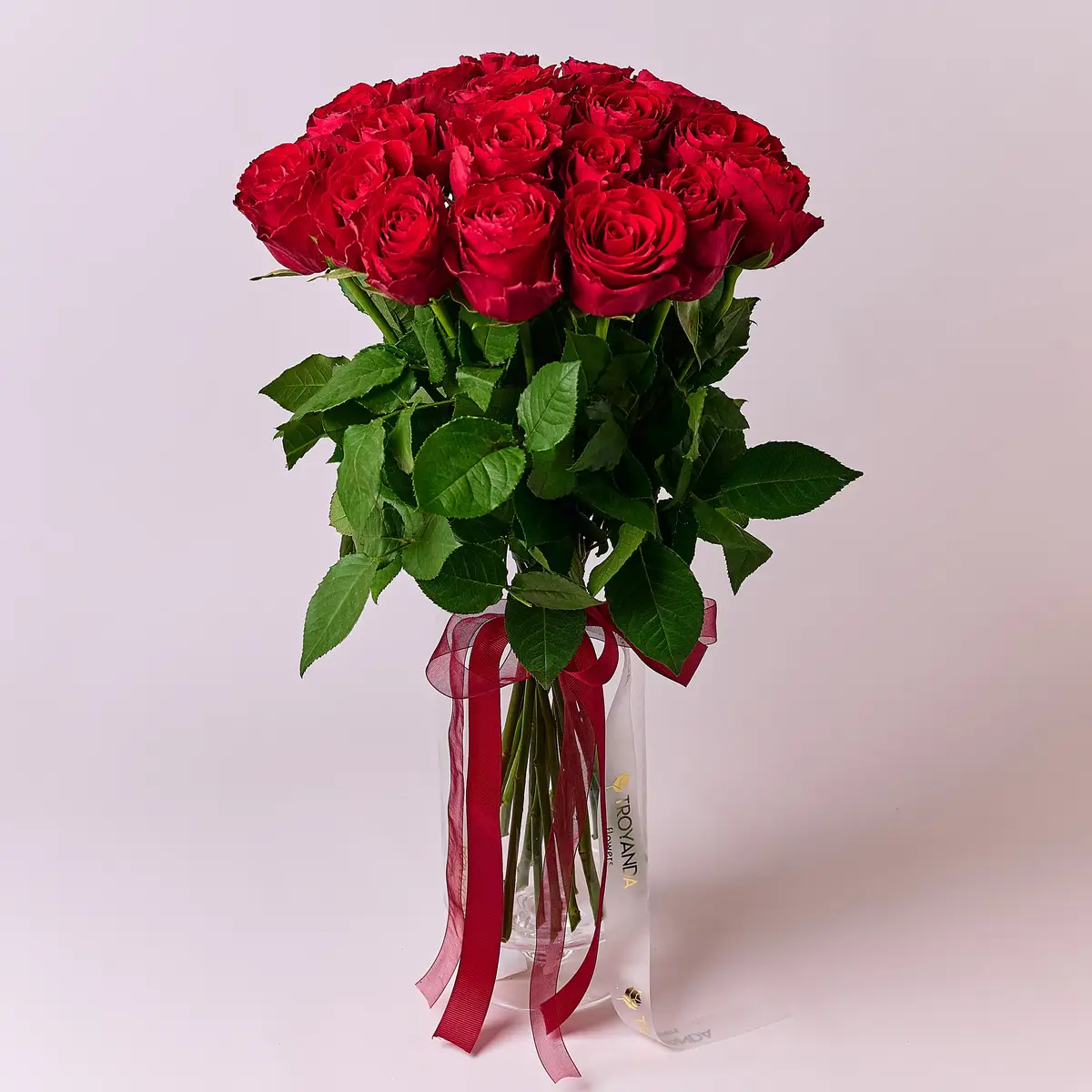 Букет 19 Троянд червоних Мадам Ред купити