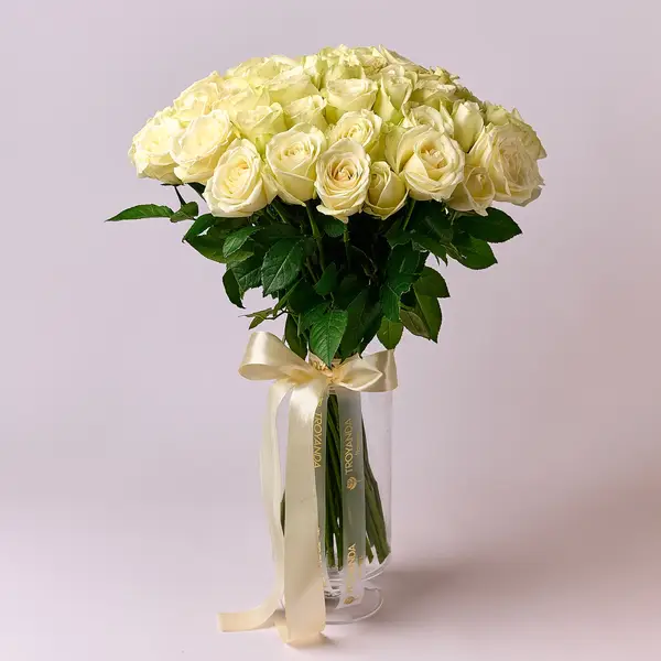 Букет 55 Троянд білих Сновсторм купити