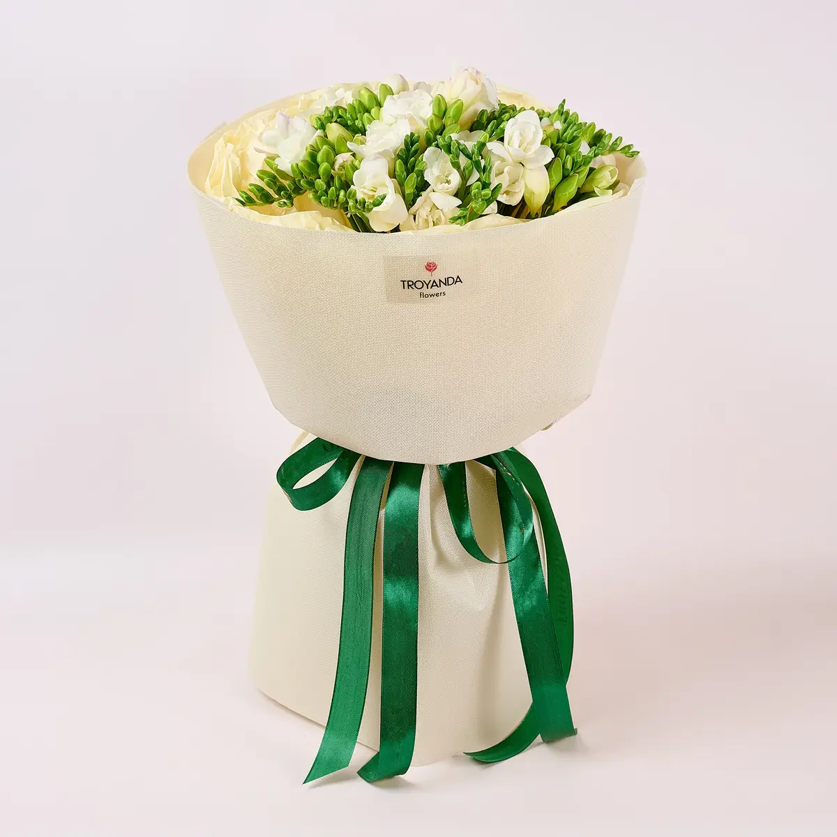 Букет 29 Білих Фрезій купити