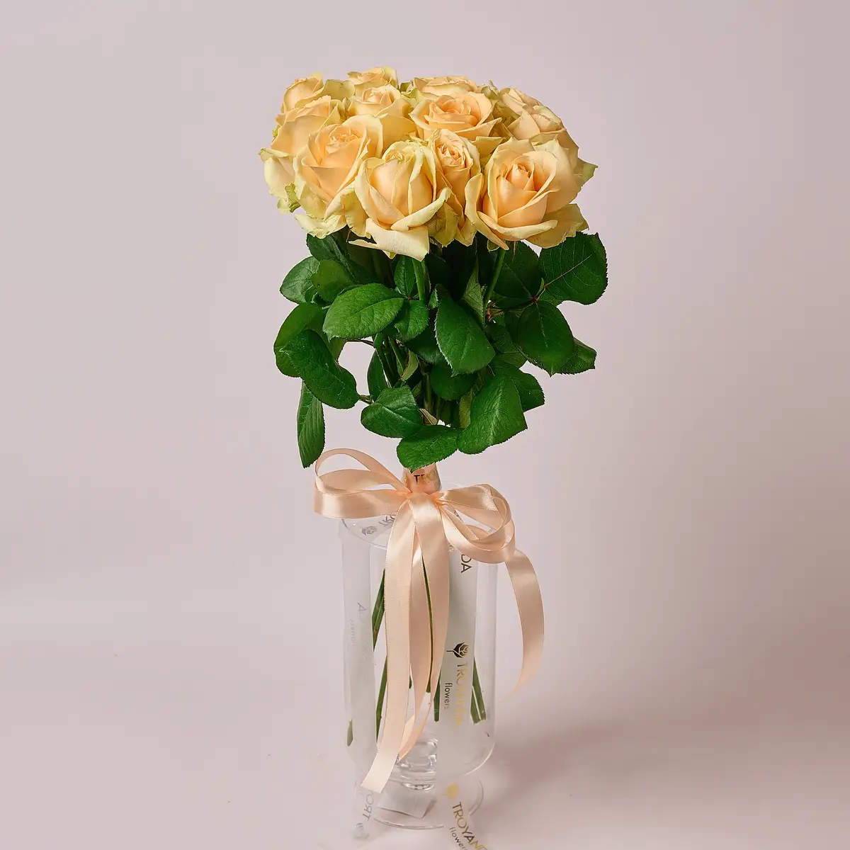 Букет 13 Роз Пич Аваланч купить