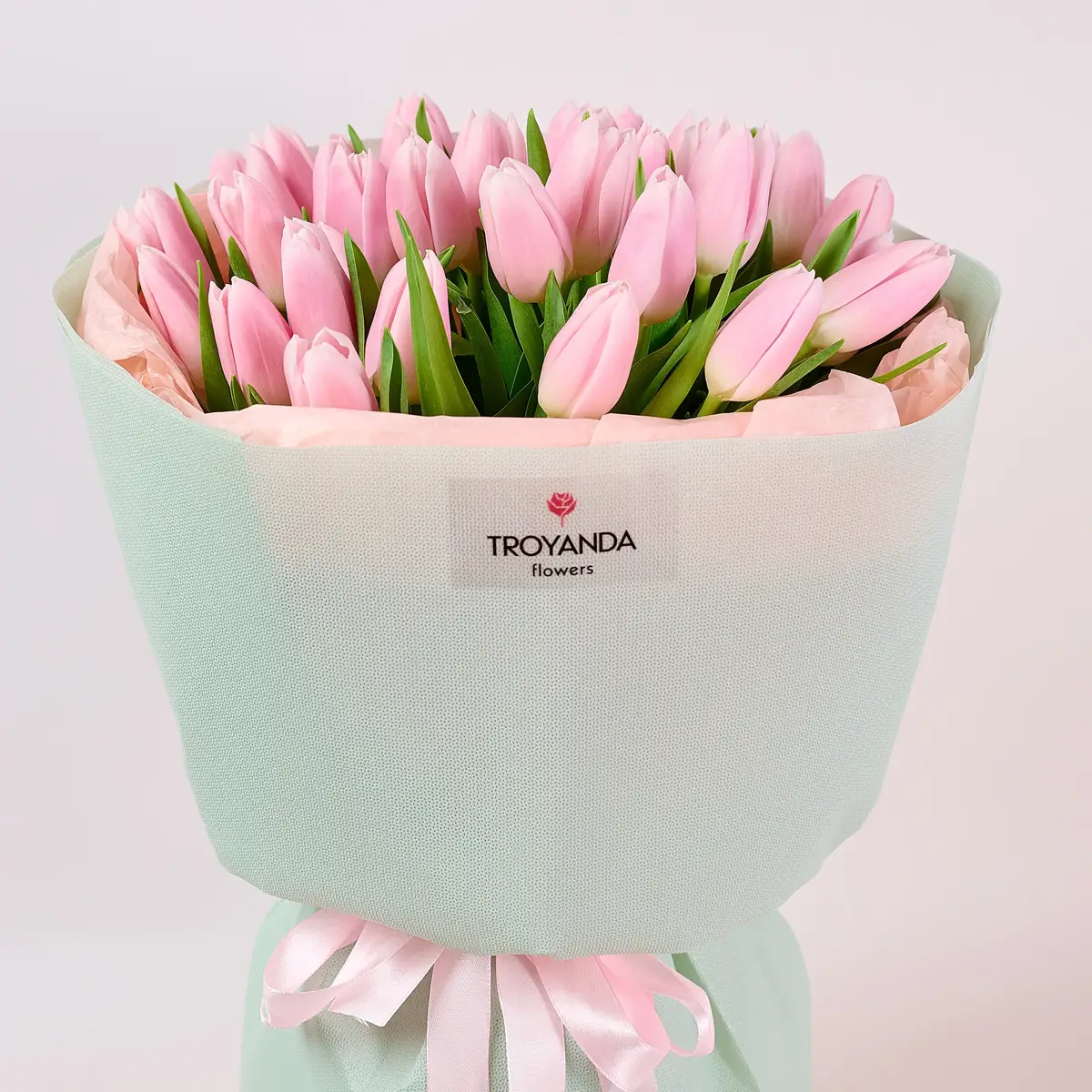 Букет 35 бледно -розовых тюльпанов купить недорого в Украине, фото 2