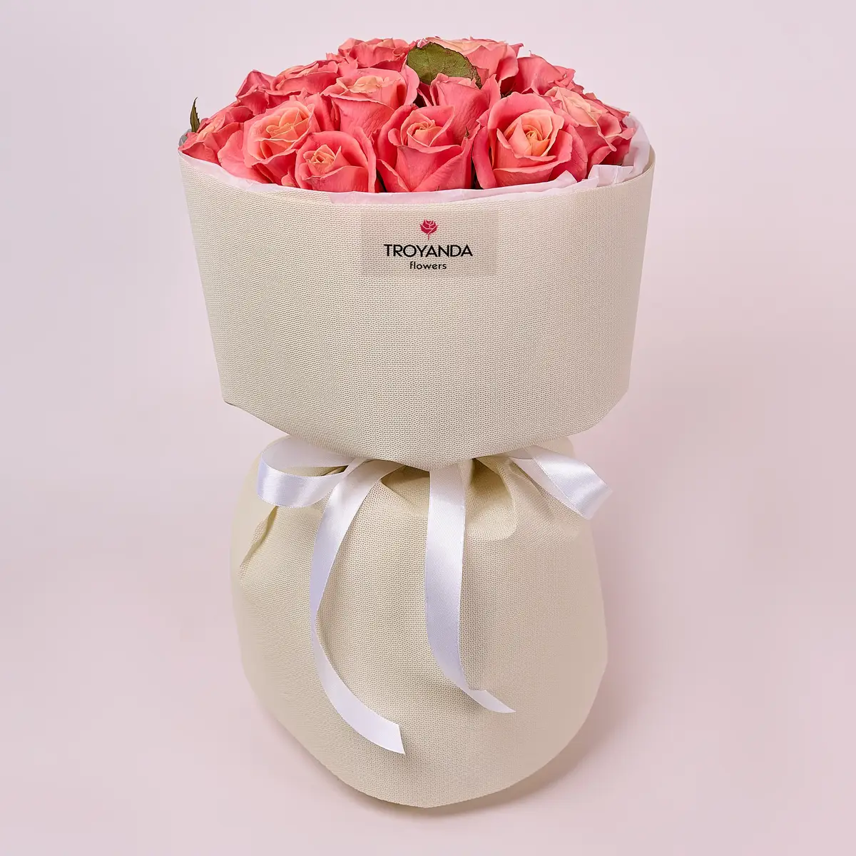 Букет 19 Роз Мисс Пигги купить