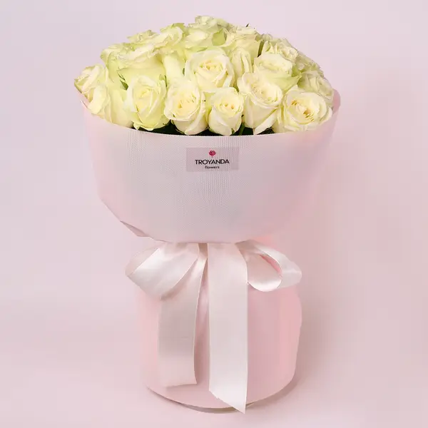 Букет 35 Троянд білих Сновсторм купити