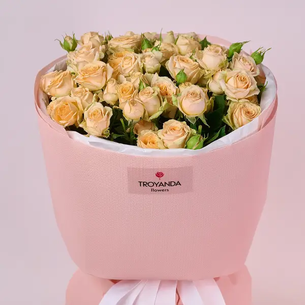 Букет 11 Роз спрей Тринити купить