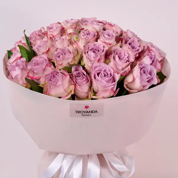 Букет 41 Троянда Меморі Лейн купити