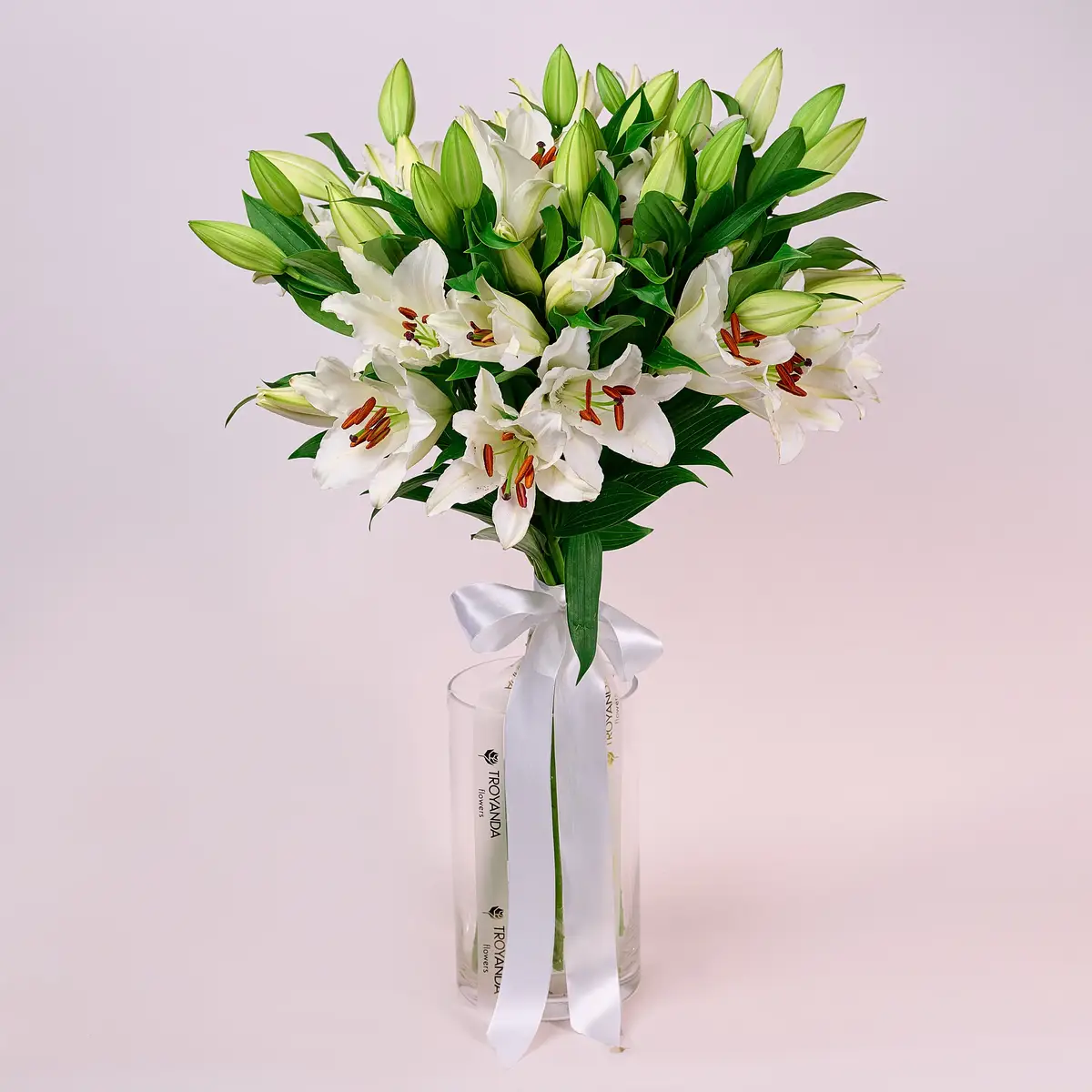 Букет 13 Білих Лілій купити
