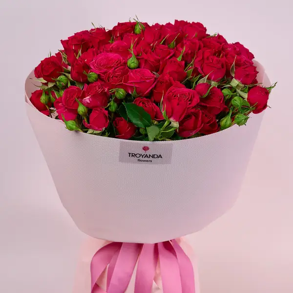 Букет 15 Троянд спрей Квінсі купити