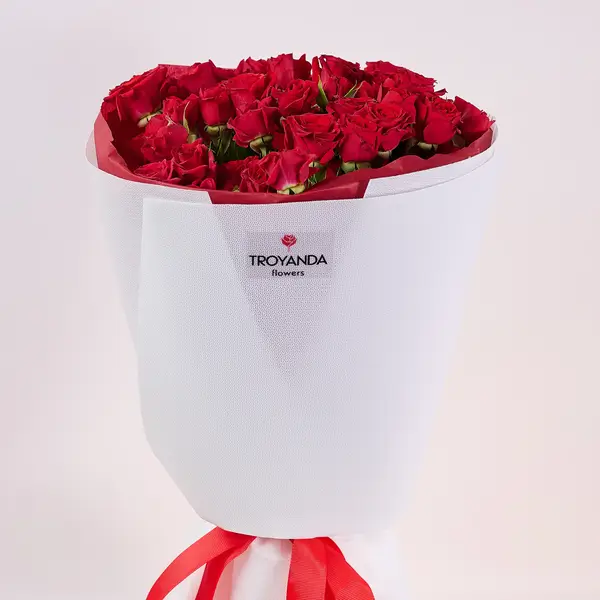 Bouquet of 11 Mirabelle spray roses купить