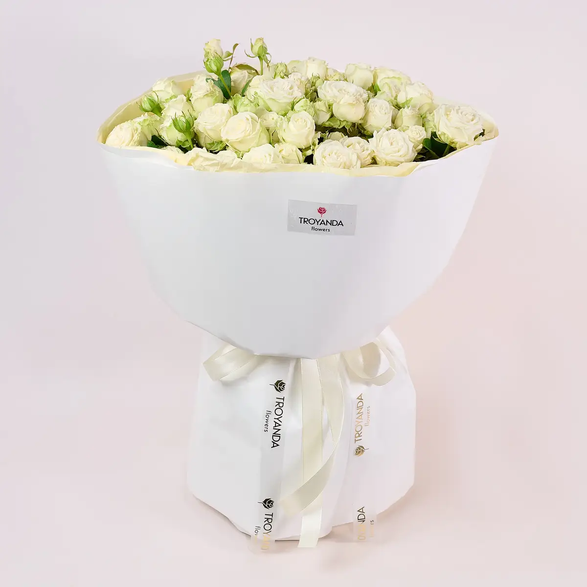 Букет 19 Роз спрей Мисс Бомбастик купить