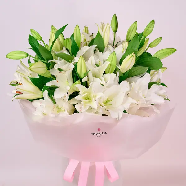 Букет 15 Білих Лілій купити