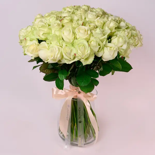 Букет 71 Троянда біла Аваланч купити