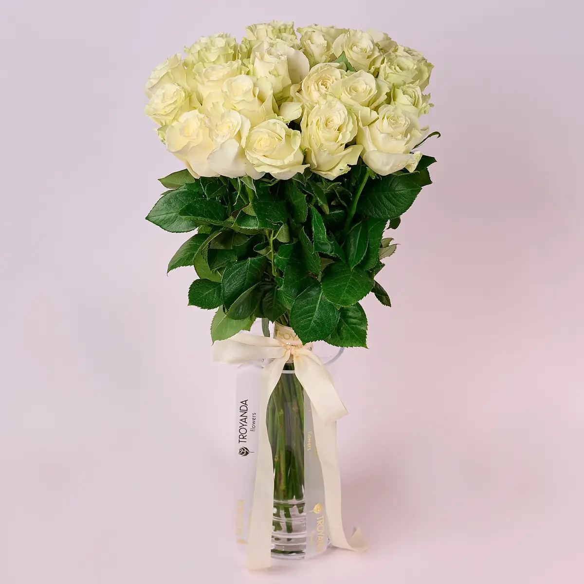 Букет 23 Троянди білих Мондіаль купити