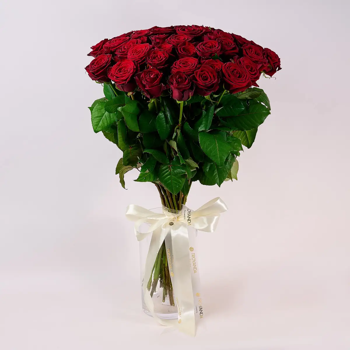 Букет 39 Троянд червоних Гран Прі купити