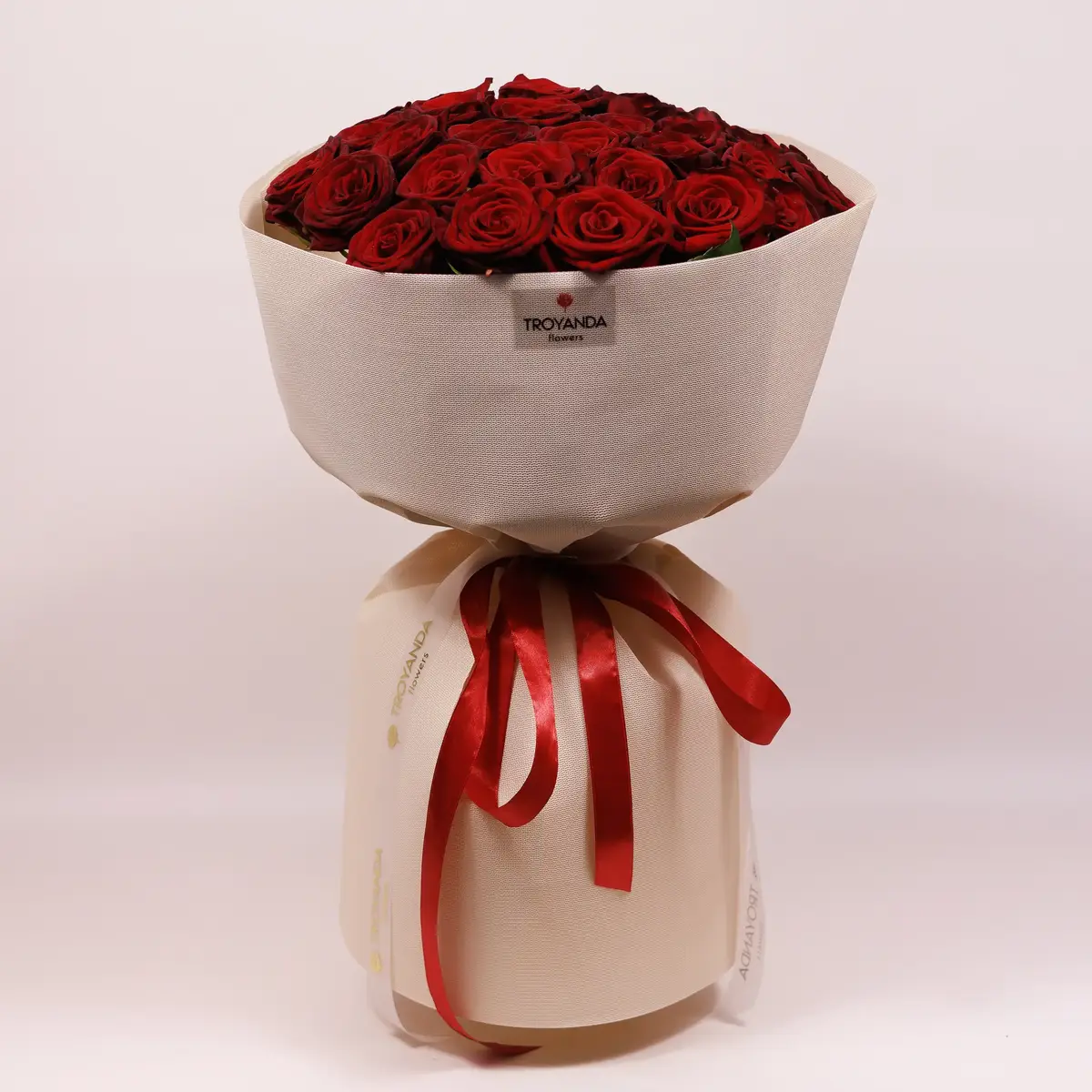 Букет 35 Троянд червоних Гран Прі купити