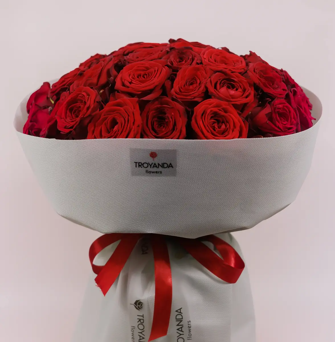 Букет из 39 роз красных Ред Наоми купить недорого в Украине, фото 2