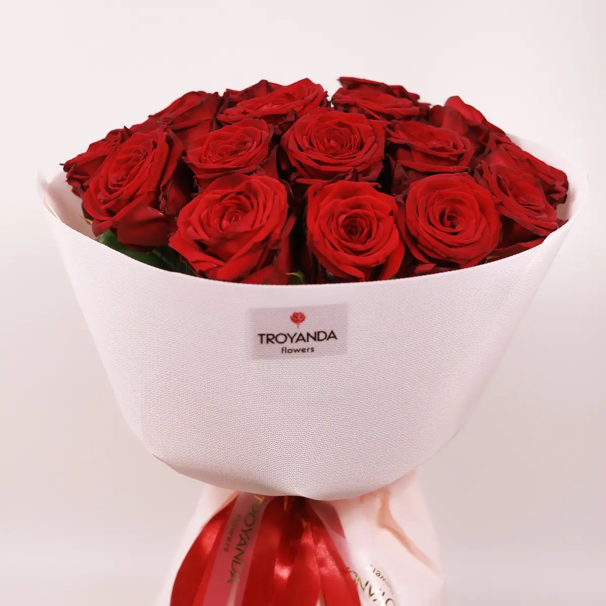 Букет 19 розы красных Ред Наоми купить недорого в Украине, фото 2