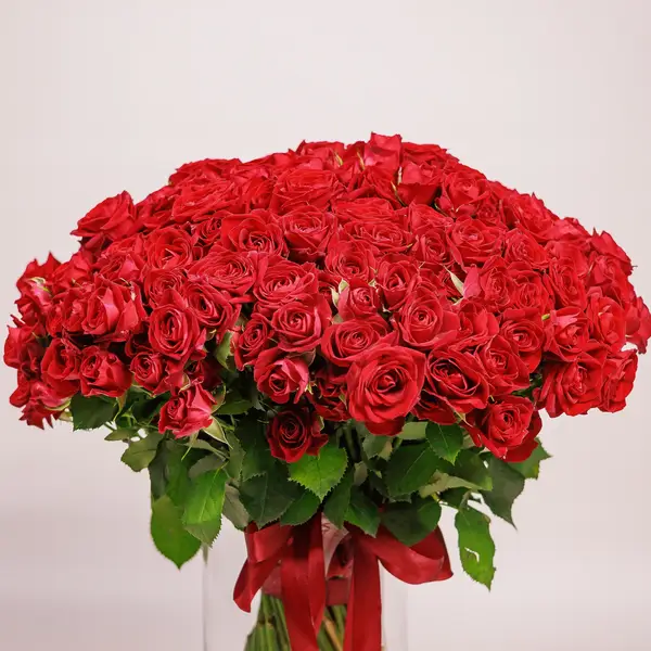 Букет 69 Троянд спрей Домініка купити