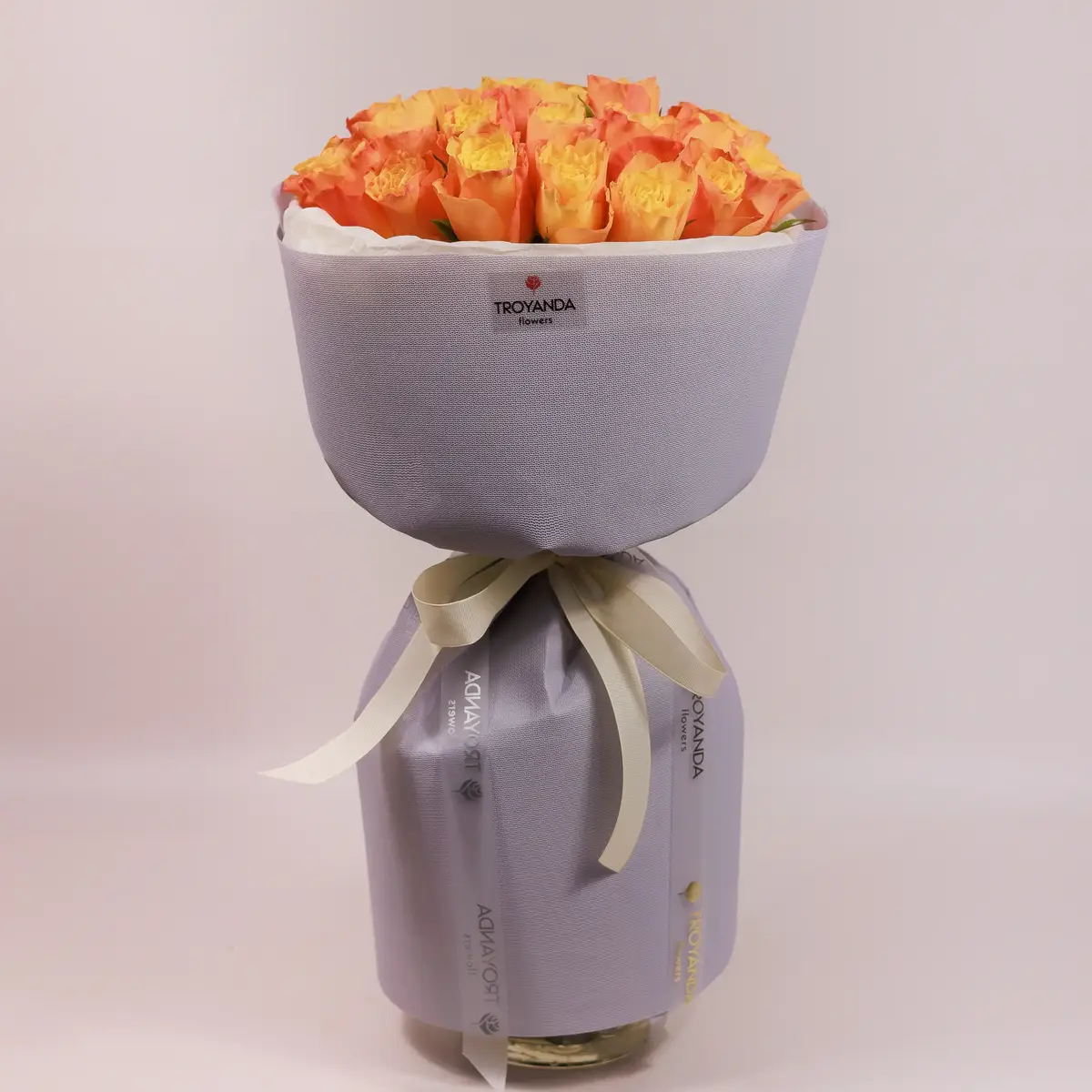 Букет 25 Троянд Конфідентіал купити