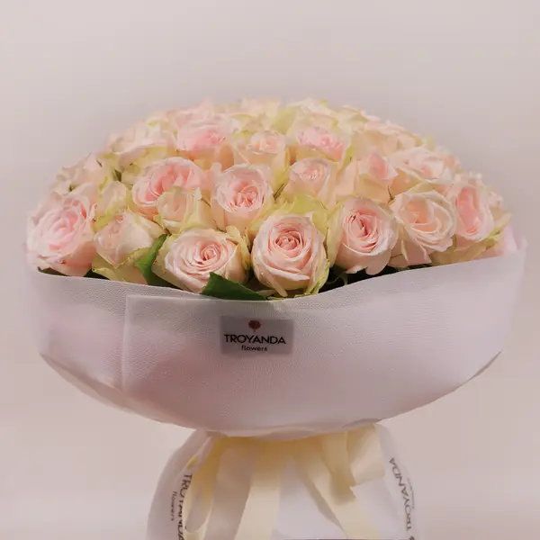 Букет 55 Роз Хай Брайдл купить