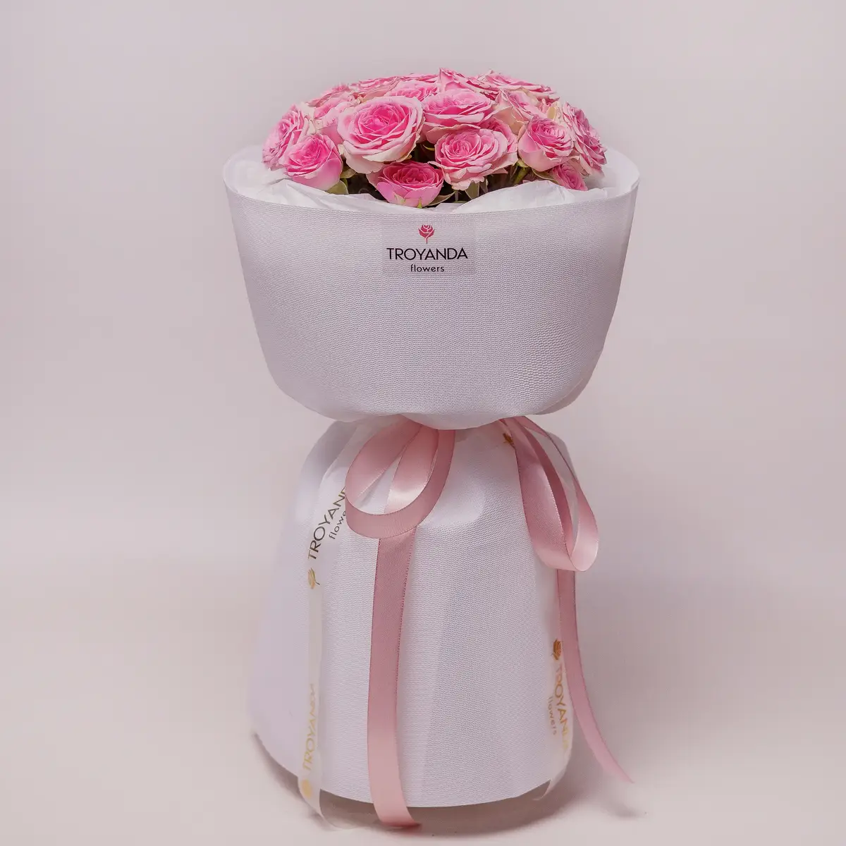 Букет 15 Троянд спрей Дінара купити