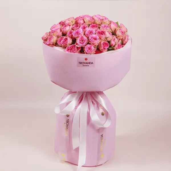 Букет 19 Троянд спрей Пінк Біжокс купити