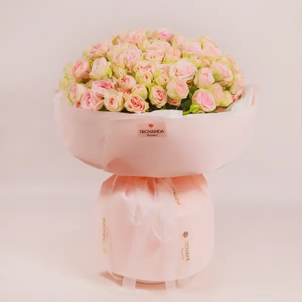 Букет 35 Троянд спрей Крісті купити