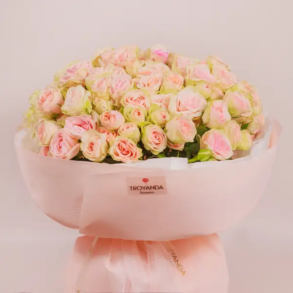 Букет 35 Троянд спрей Крісті купити