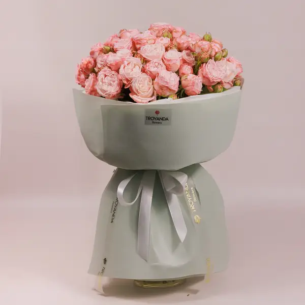 Букет 19 Троянд спрей Мадам Бомбастик купити