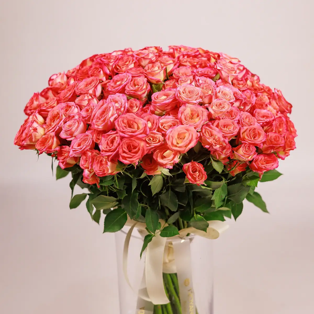 Букет 55 Роз спрей Самер Денс купить недорого в Украине, фото 2